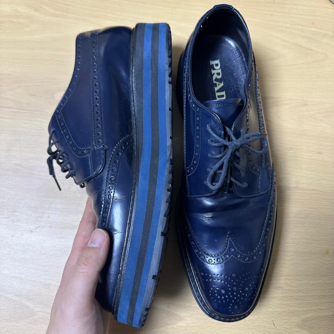 프라다 윙팁 클리퍼 280 상품이미지1