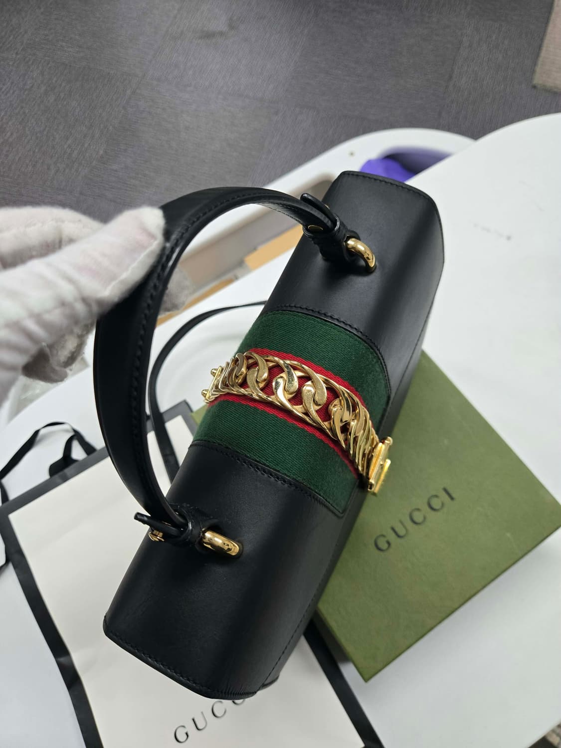 [50%세일] 구찌 실비 미디엄 탑핸들백 상품이미지5