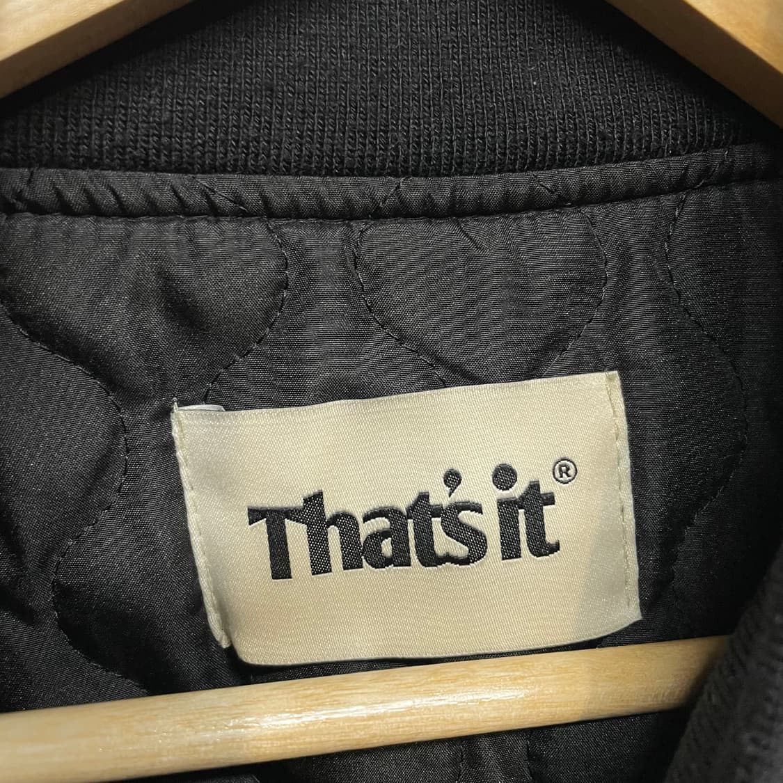 That's It 블랙 바시티 자켓 상품이미지3