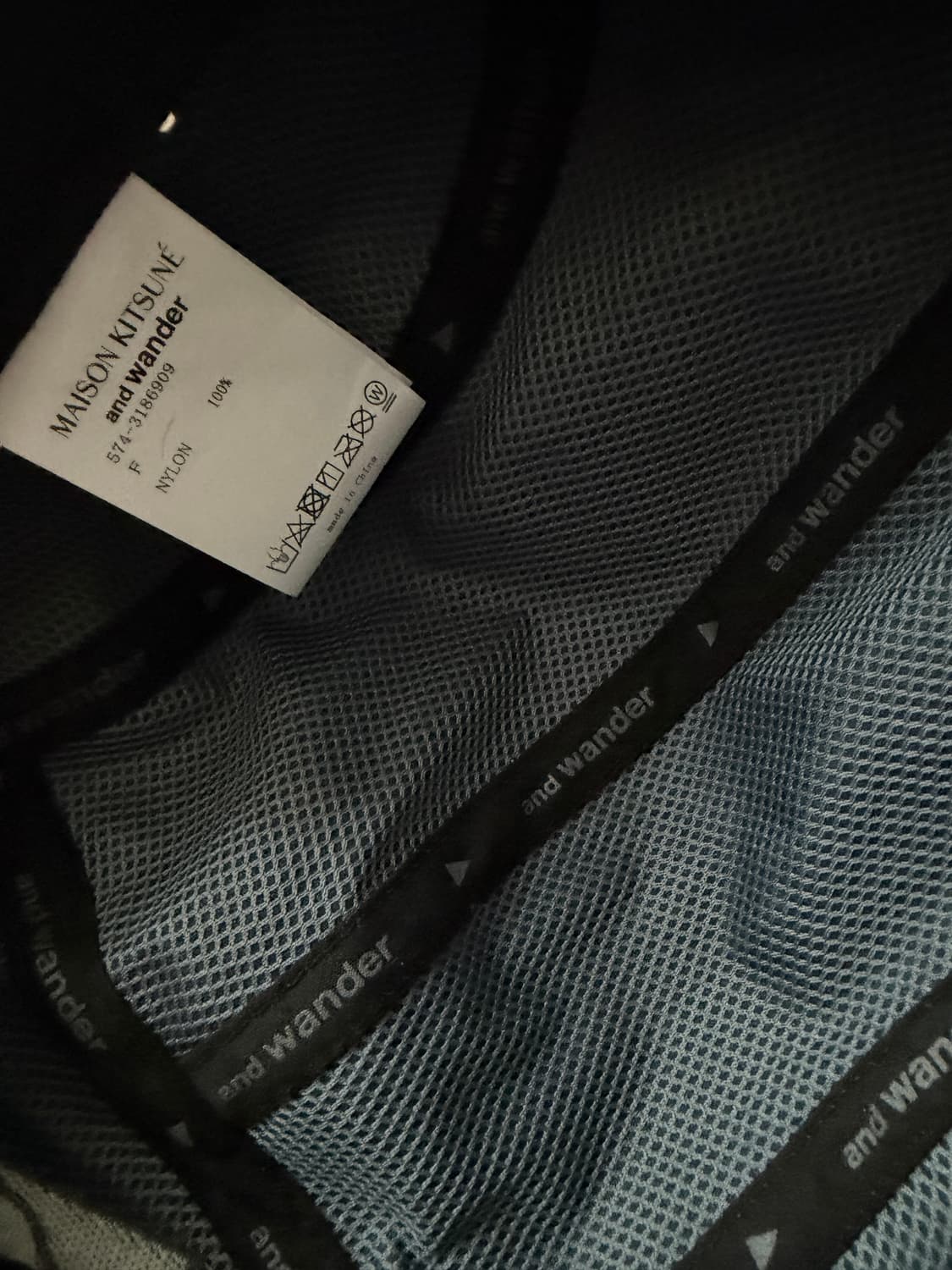 앤드원더 메종키츠네 콜라보 볼캡 네이비 모자 상품이미지4