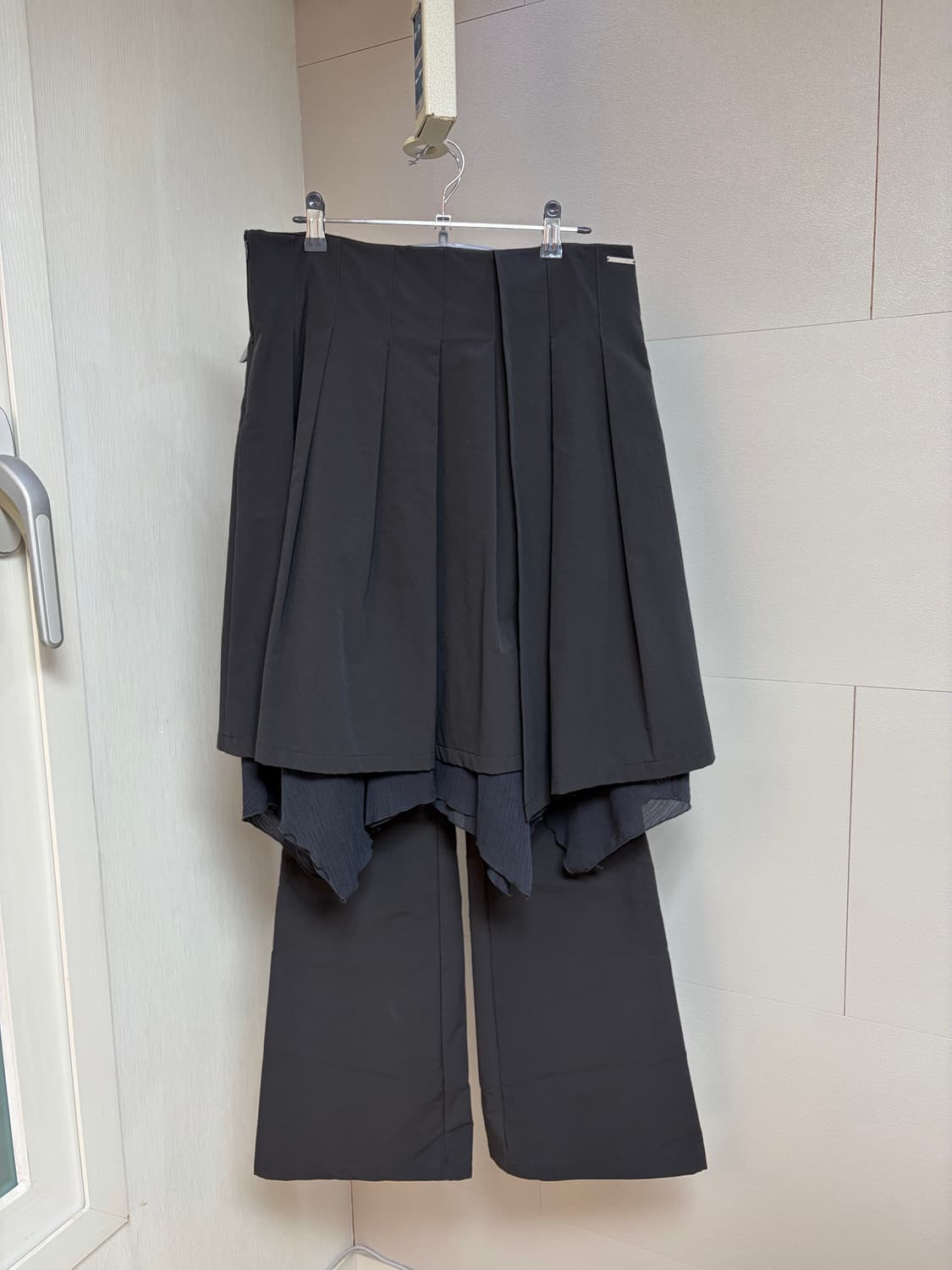 미세키서울 레이어드 스커트 팬츠 그레이 상품이미지2