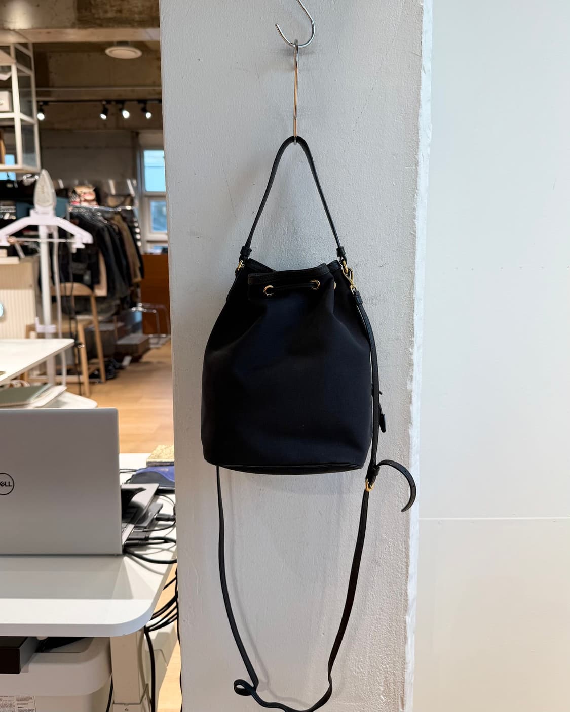 프라다 블랙 듀엣 리나일론 버킷백  상품이미지5