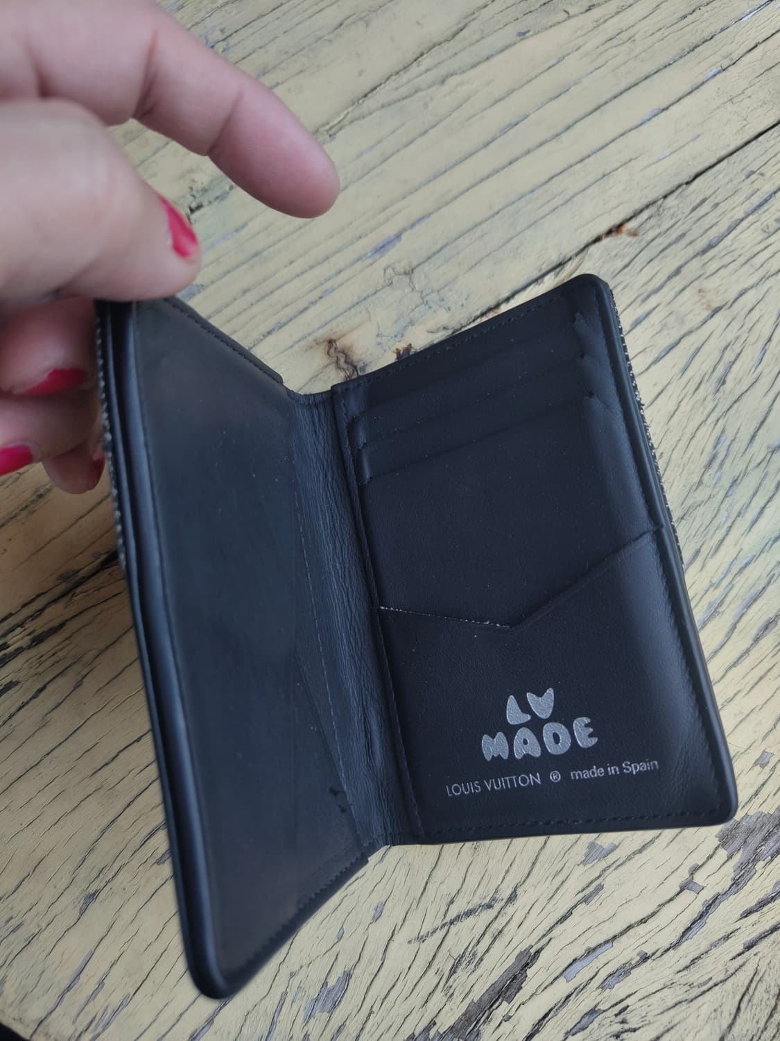 루이비통 니고 오거나이저 블랙 상품이미지4