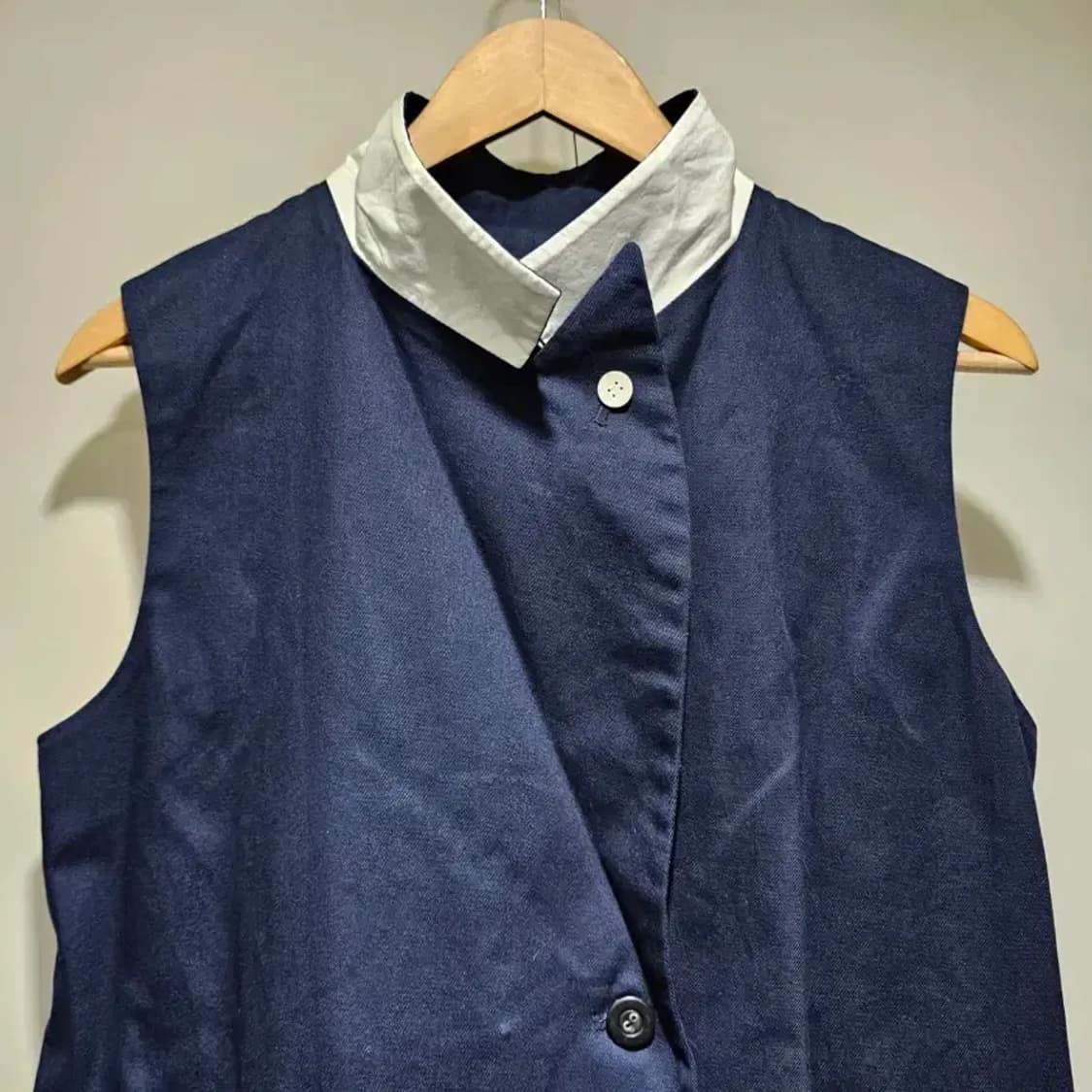 구호(KUHO) 네이비 롱 베스트 ~55반 상품이미지3