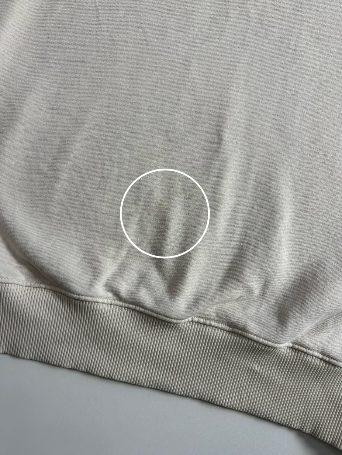 Acne Studios 아크네스튜디오 핀트페이스 화이트 맨투맨 상품이미지8