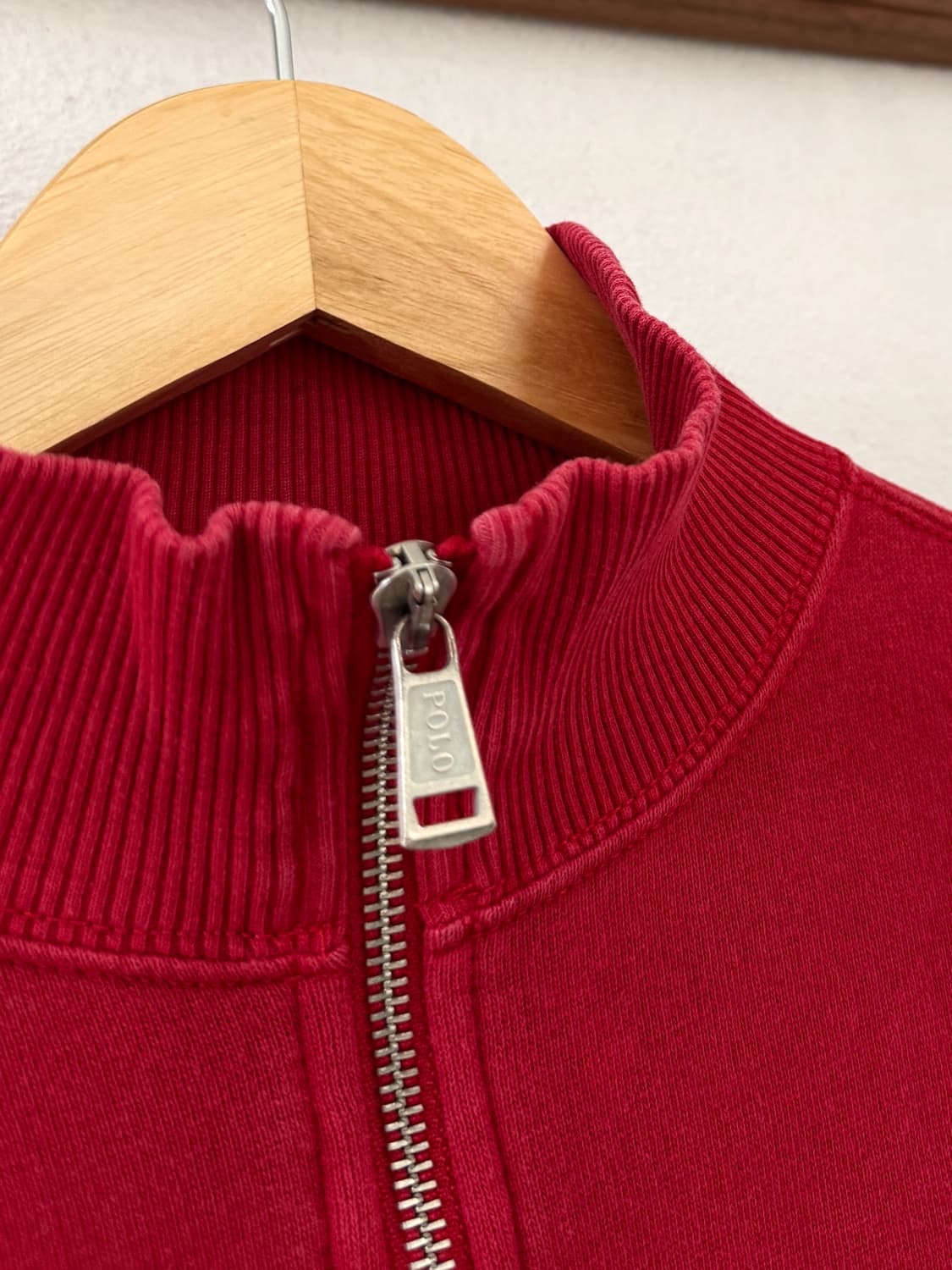 폴로 반집업 맨투맨 조이 착용 상품이미지5