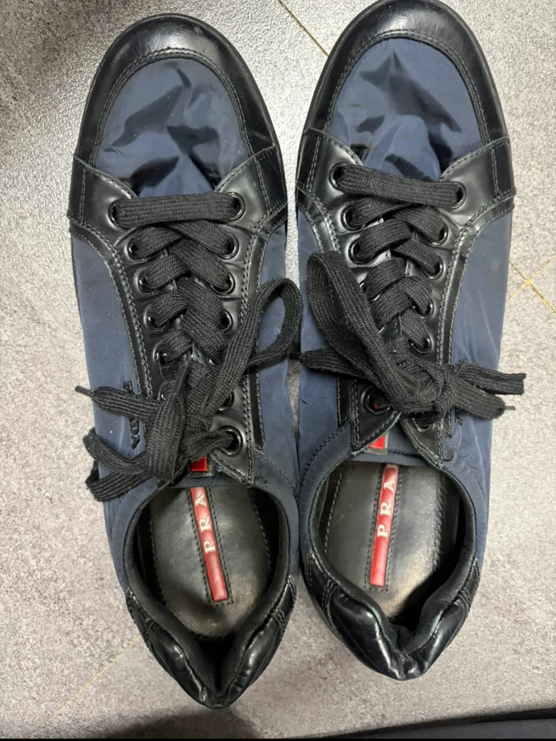프라다스포츠 레더 나일론 스니커즈 상품이미지1