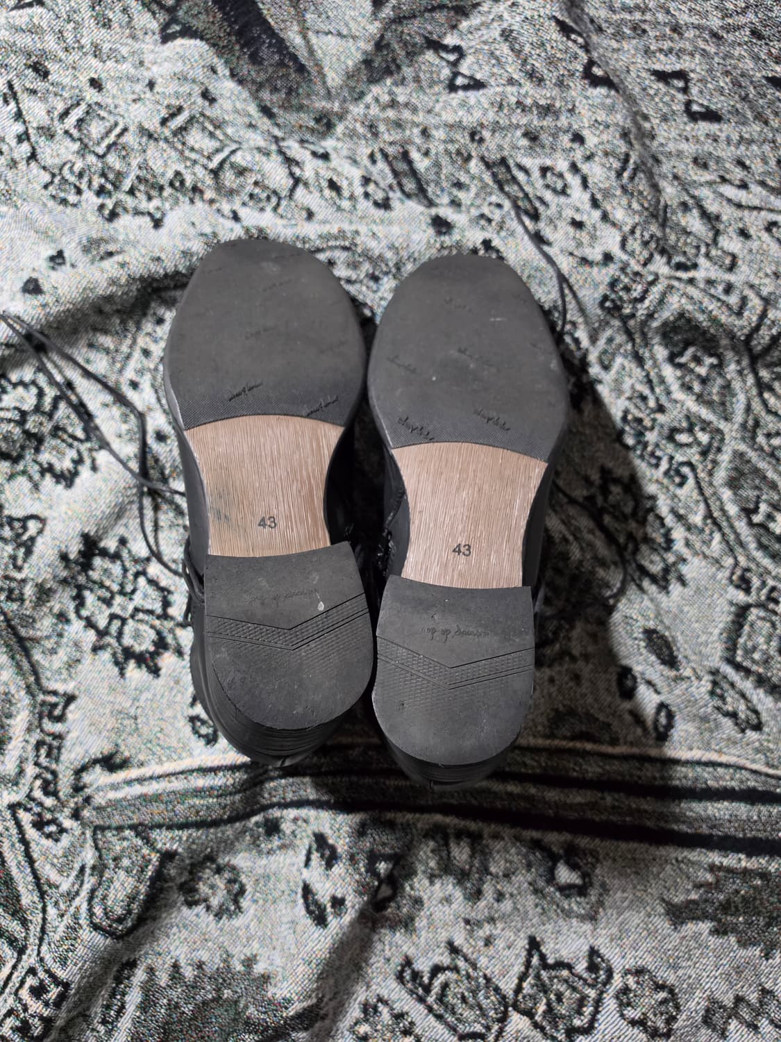 훕데두 레이스 스루 블랙 레더 부츠 상품이미지7