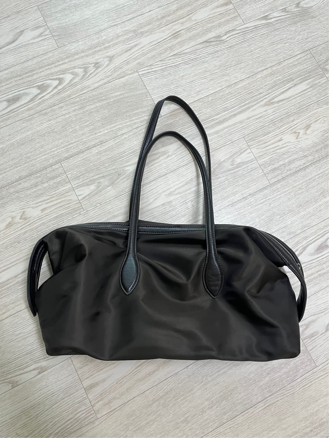 자라 브라운 나일론 토트백 상품이미지2