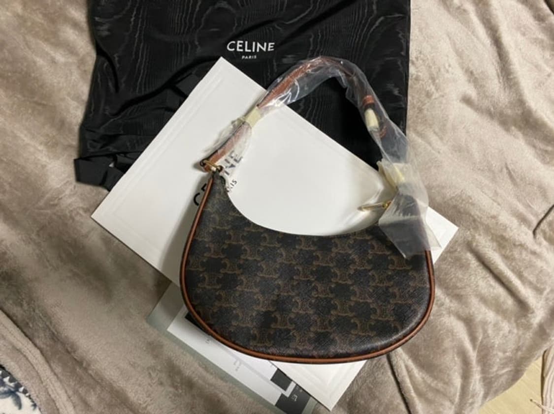 셀린느 호보백 상품이미지1