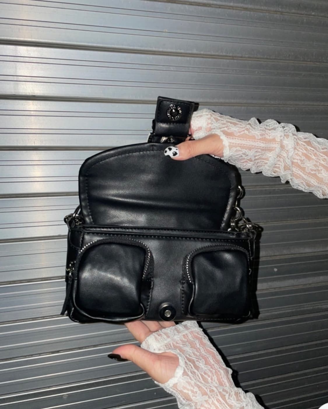 빅체인 버클 아일렛 숄더 레더백 상품이미지4