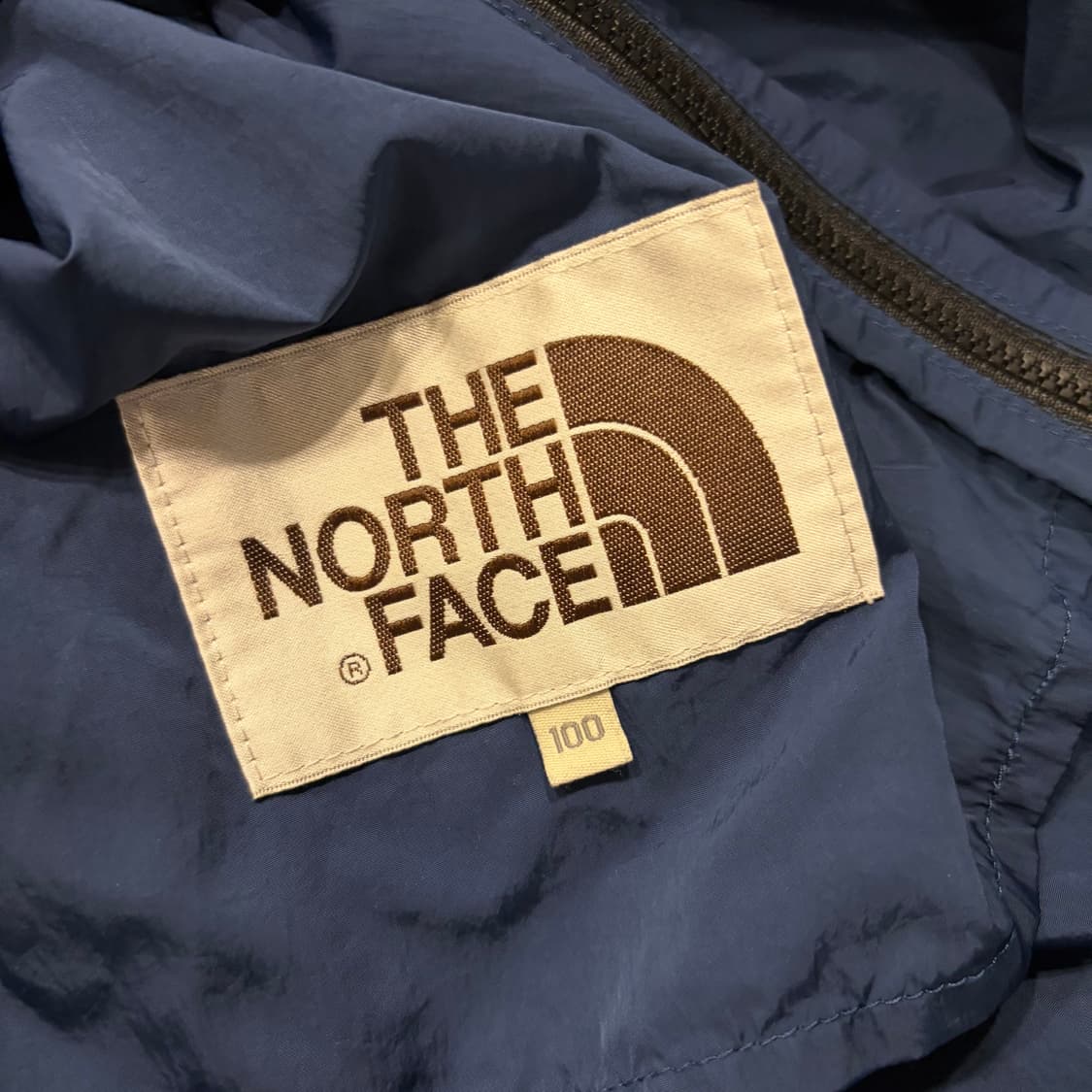 [100] 노스페이스 화이트라벨 페럼 네이비 바람막이 후드 자켓 D388 상품이미지9