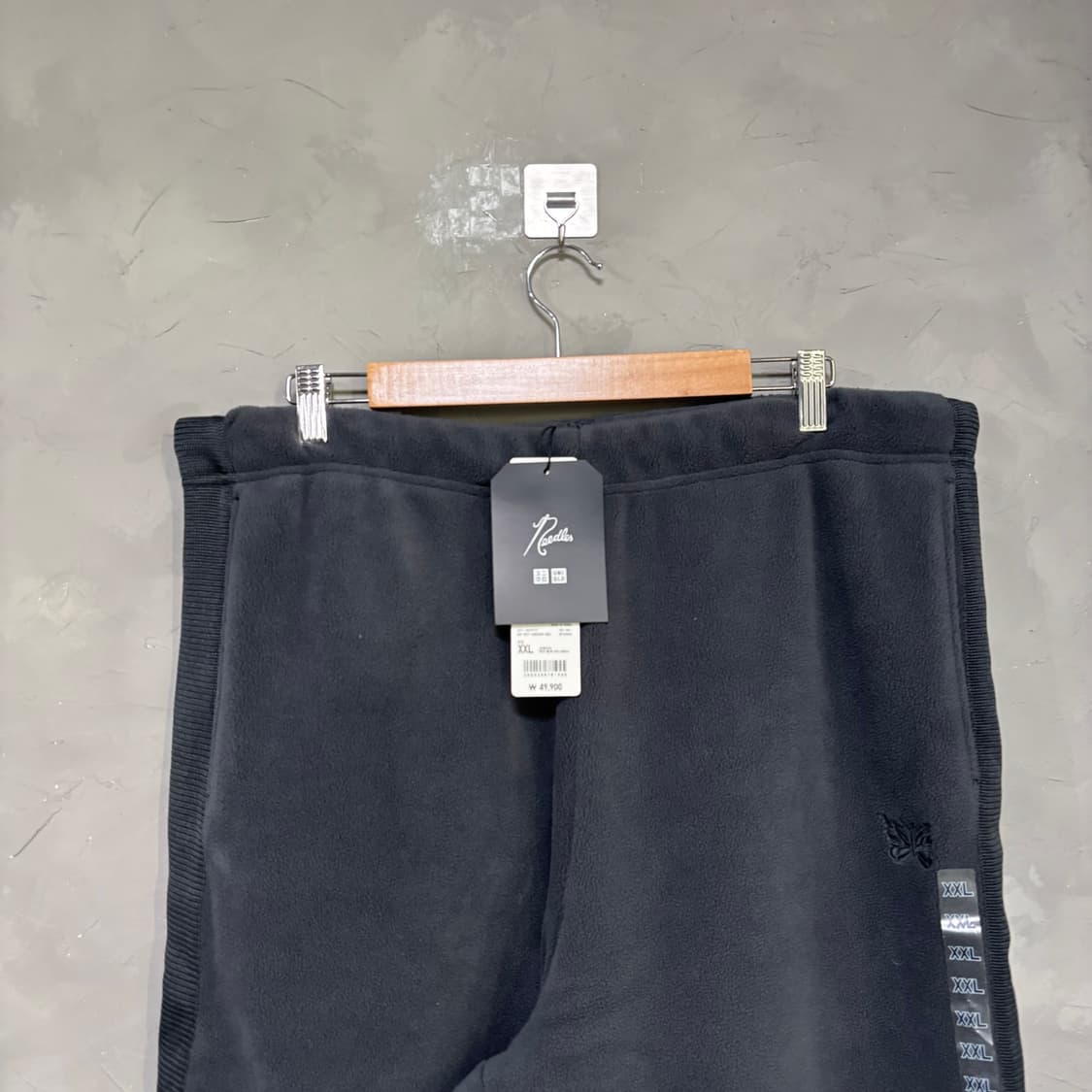 유니클로 니들스 플리츠 팬츠 다크그레이 상품이미지2