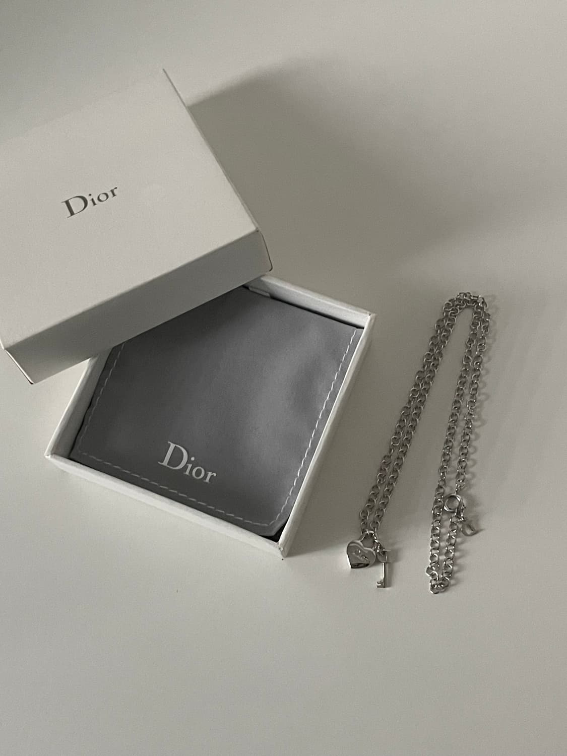 Christian Dior necklace / 디올 하트 자물쇠 목걸이 상품이미지9