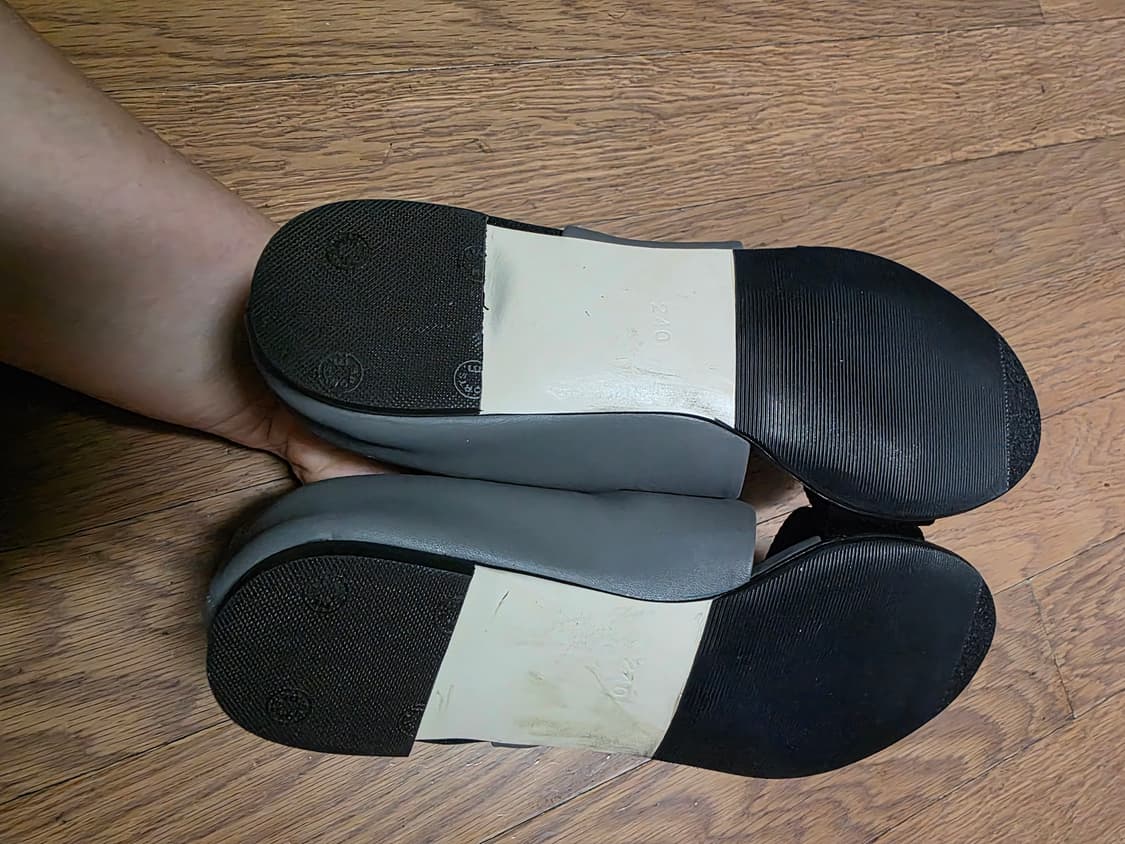 구호 여성 가죽 스트랩 샌들 상품이미지7