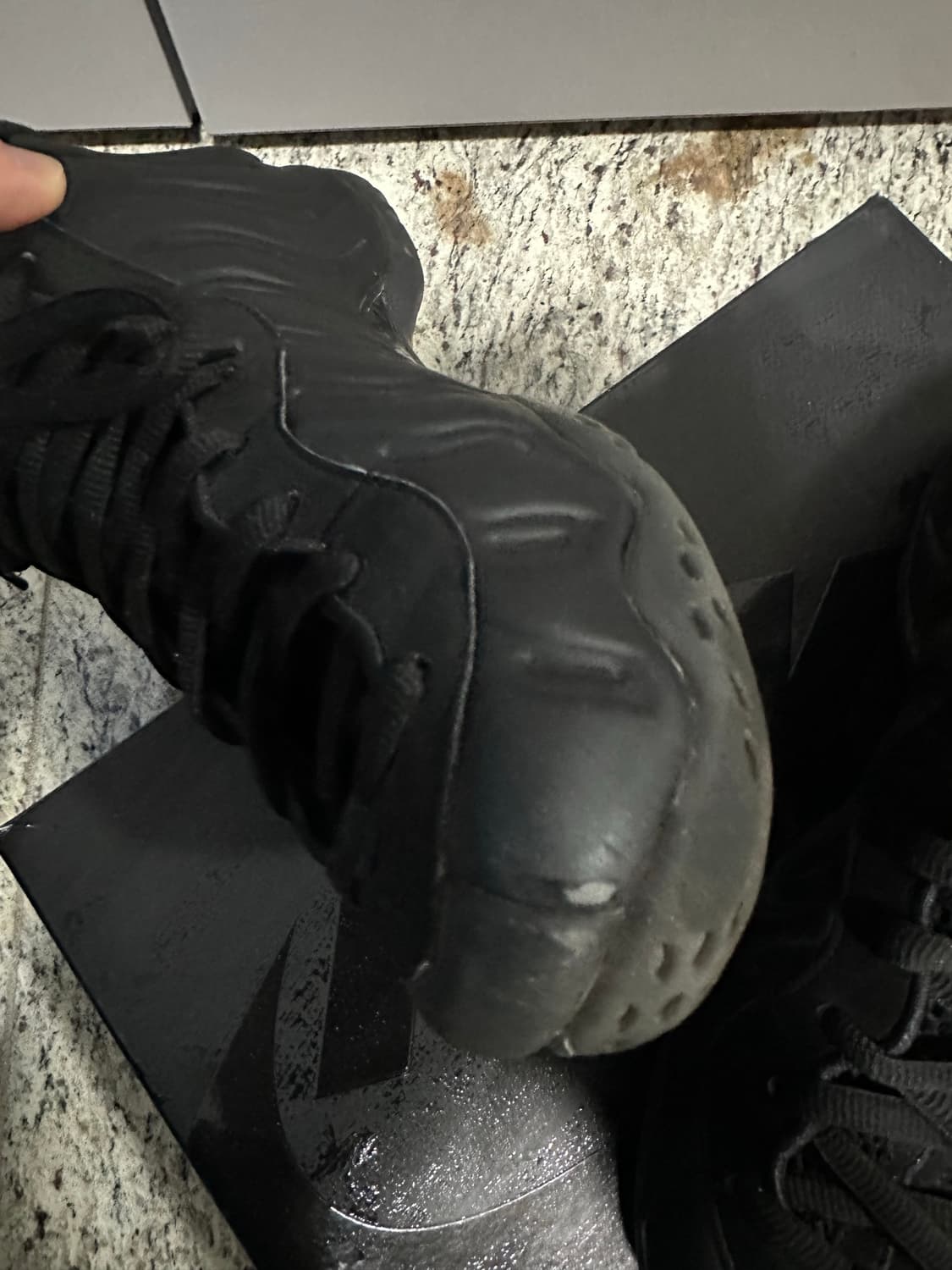 나이키 에어 폼포짓 원 블랙 앤트러사이트 265 상품이미지6