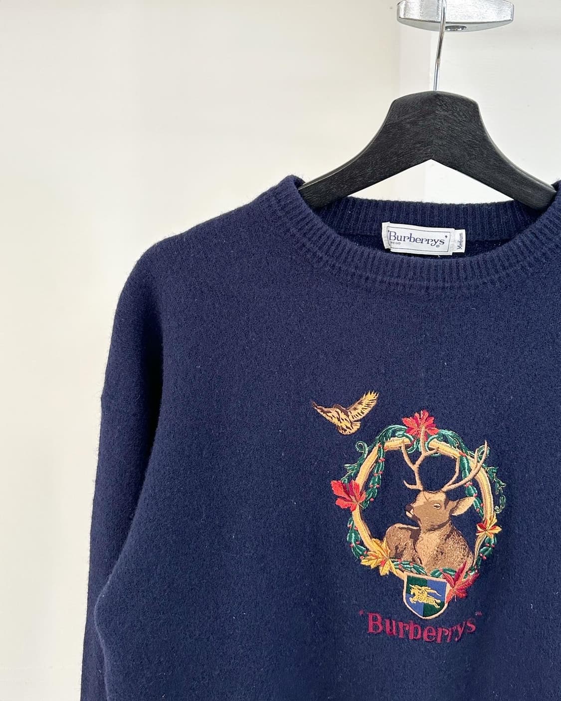 버버리 네이비 디어 자수 울 니트  상품이미지3