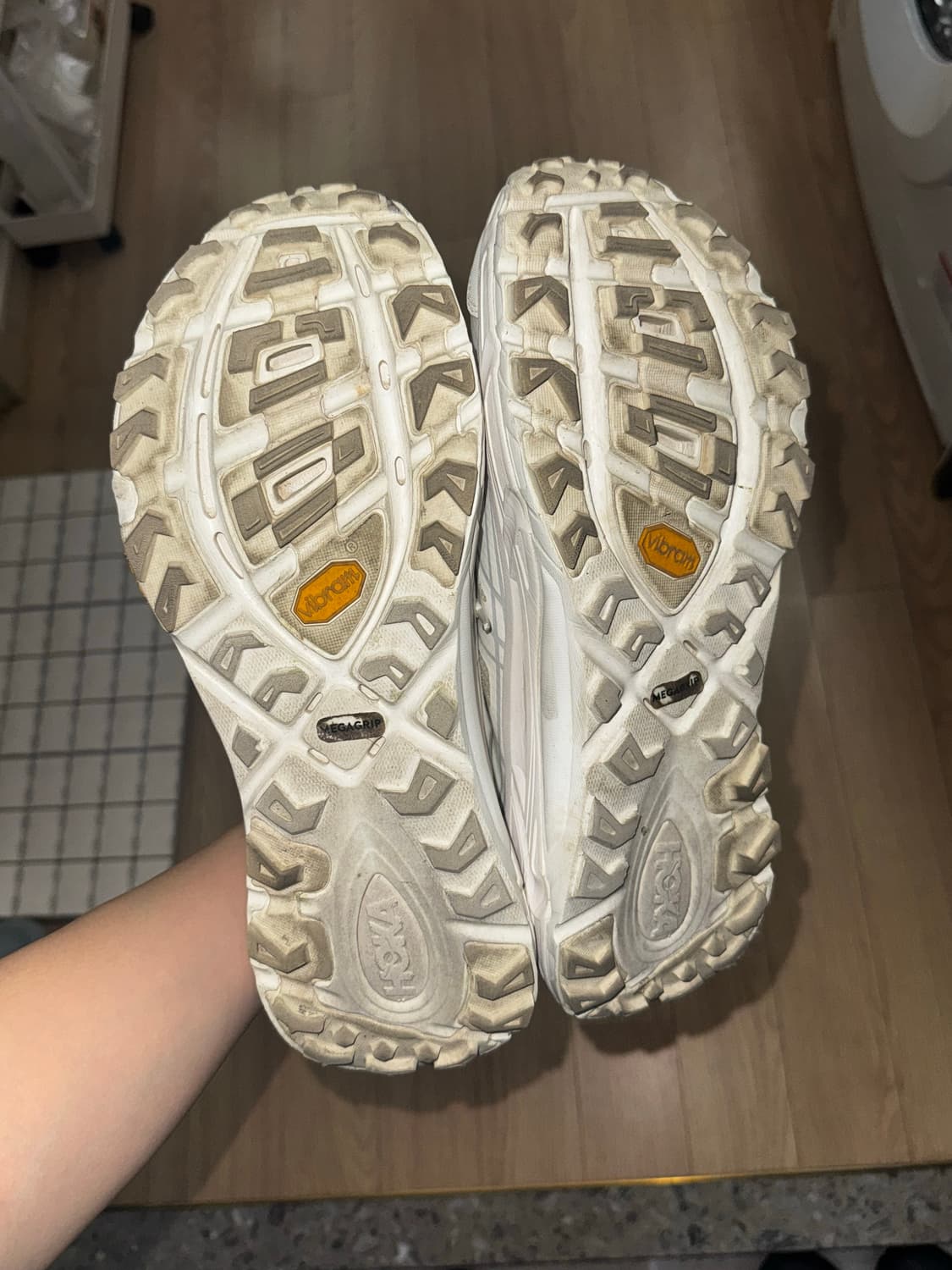 호카 마파테 스피드 2 화이트 루나 락 285 상품이미지5