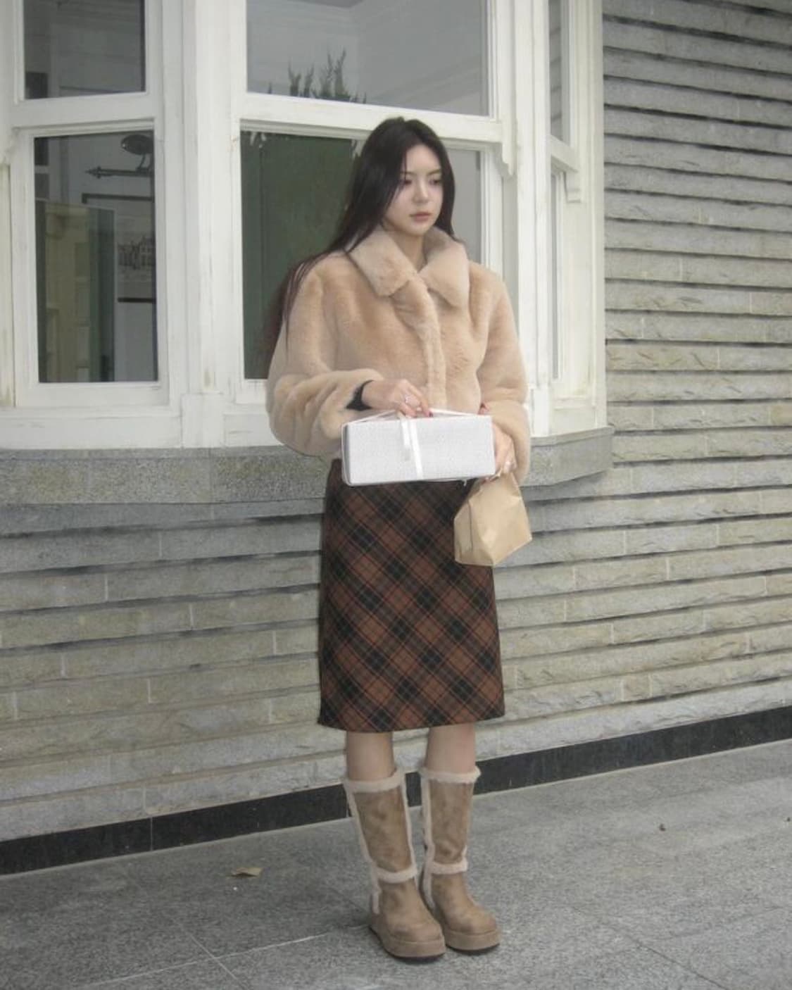루루서울 러브 크로스 퍼 부츠 (Love Cross Fur Boot) 상품이미지2