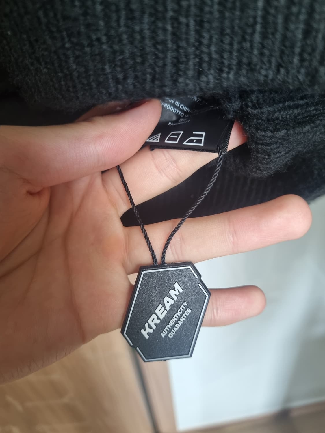 에센셜 헤비 와플 90s 후드 빈티지 블랙 - 25FW 상품이미지7