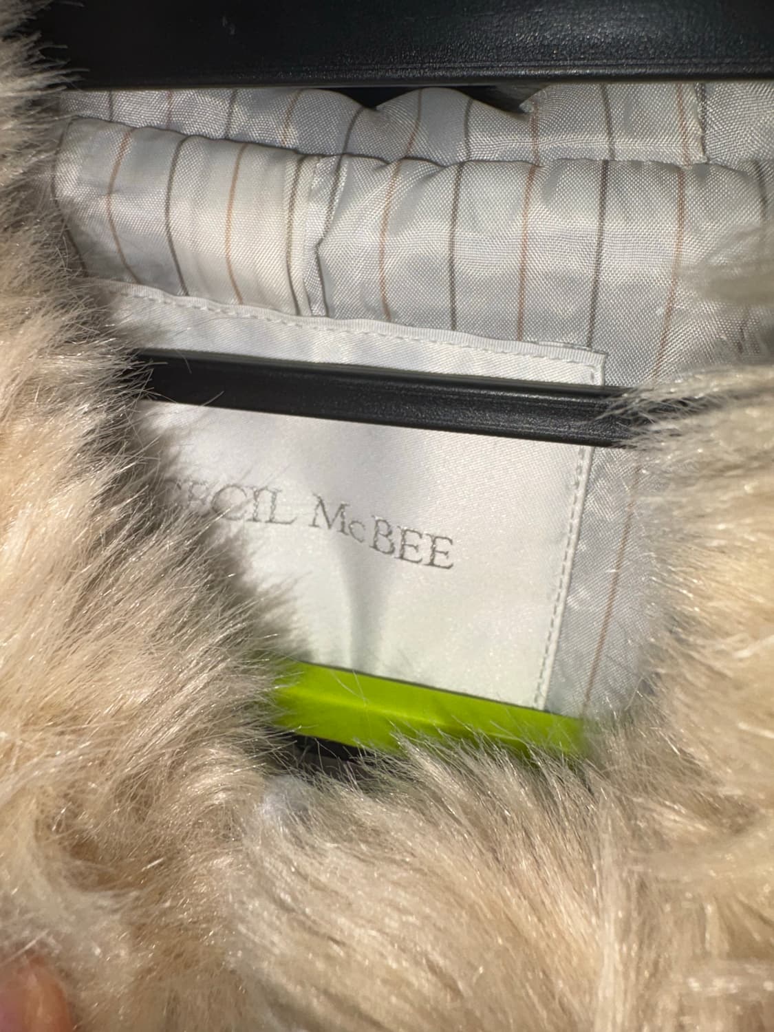 세실맥비 코트 숏코트 퍼후드 하늘색 금장 큐빅 히메갸루 갸루 달천깔 상품이미지3