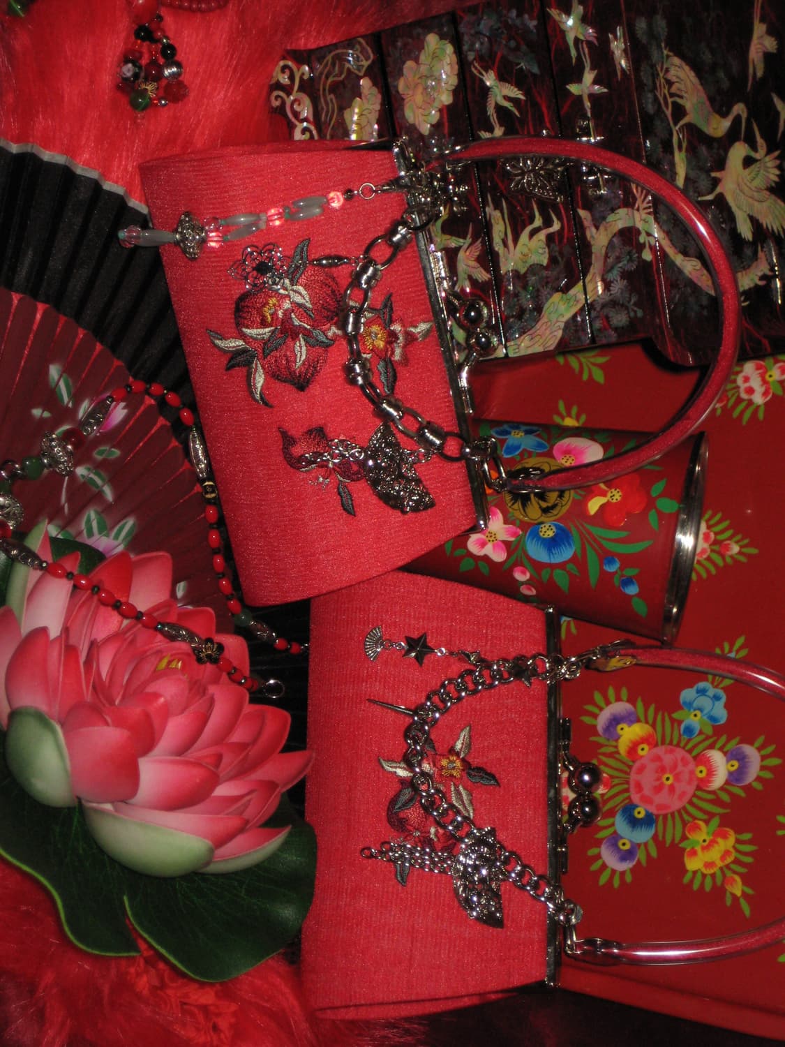 오리엔탈 스타 레드자수 클러치백 체인메이드 상품이미지4