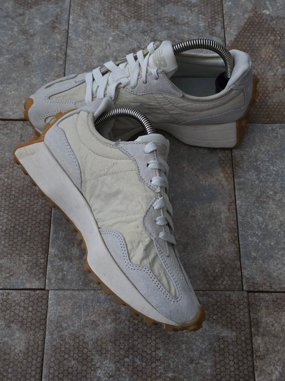 (225)뉴발란스 327 클린 빈티지 문빔 상품이미지4