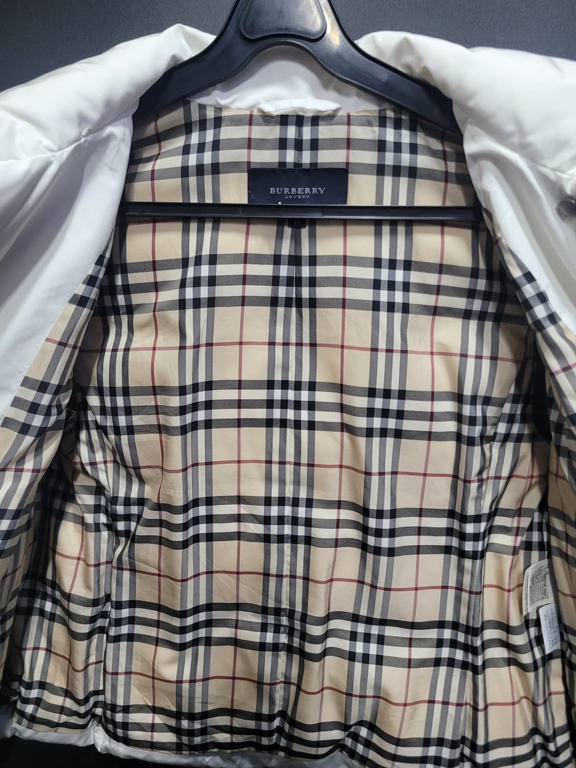 Burberry 버버리 다운 베스트 상품이미지8