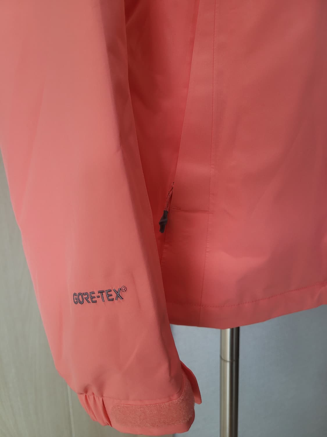 코오롱스포츠 Kolon sport 여자 고어텍스 바람막이 95 살구색 상품이미지4