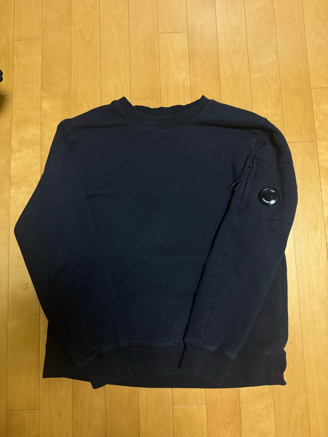 Cp컴퍼니 맨투맨 상품이미지1