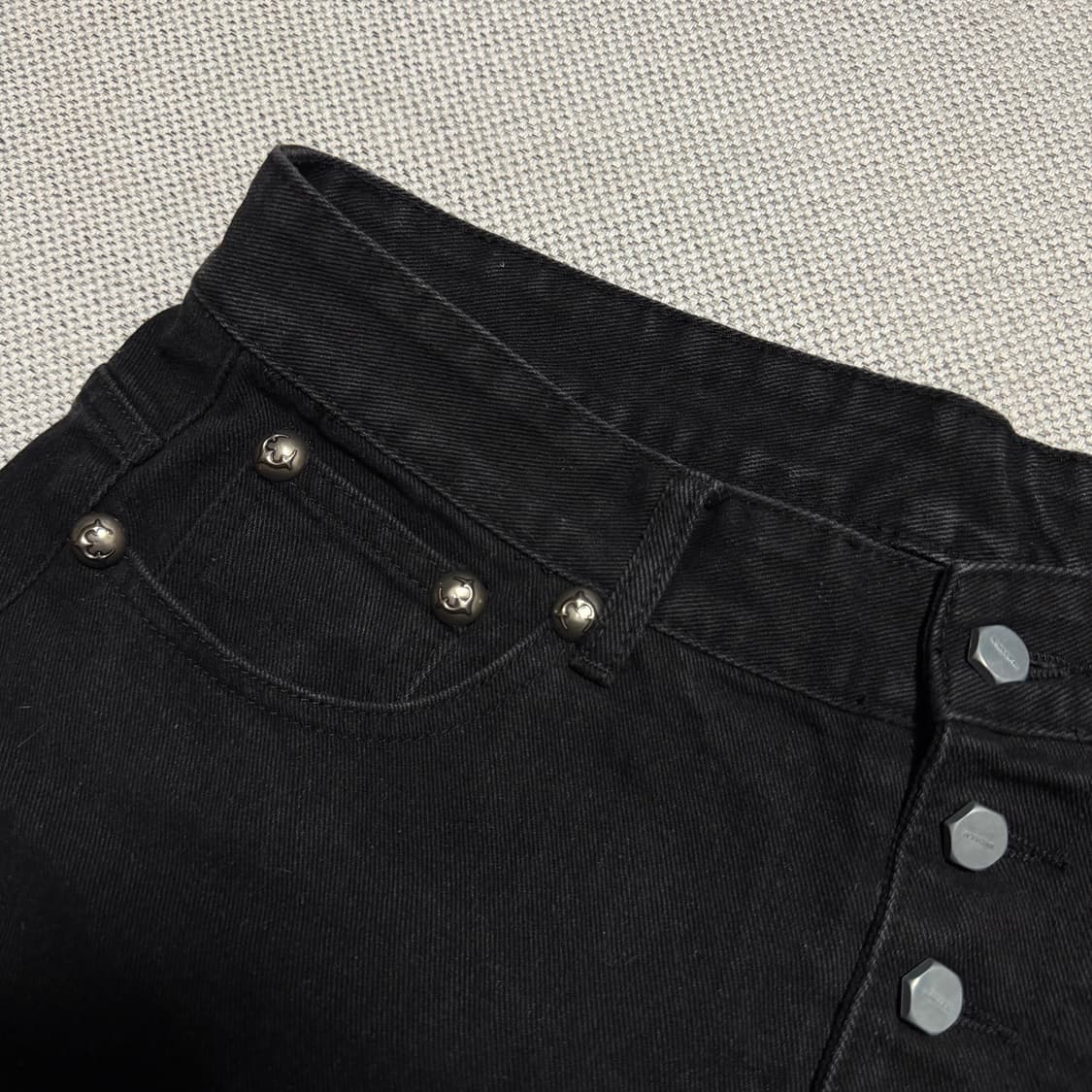 떠그클럽 초판 레더워싱 데님팬츠 블랙/화이트 상품이미지4