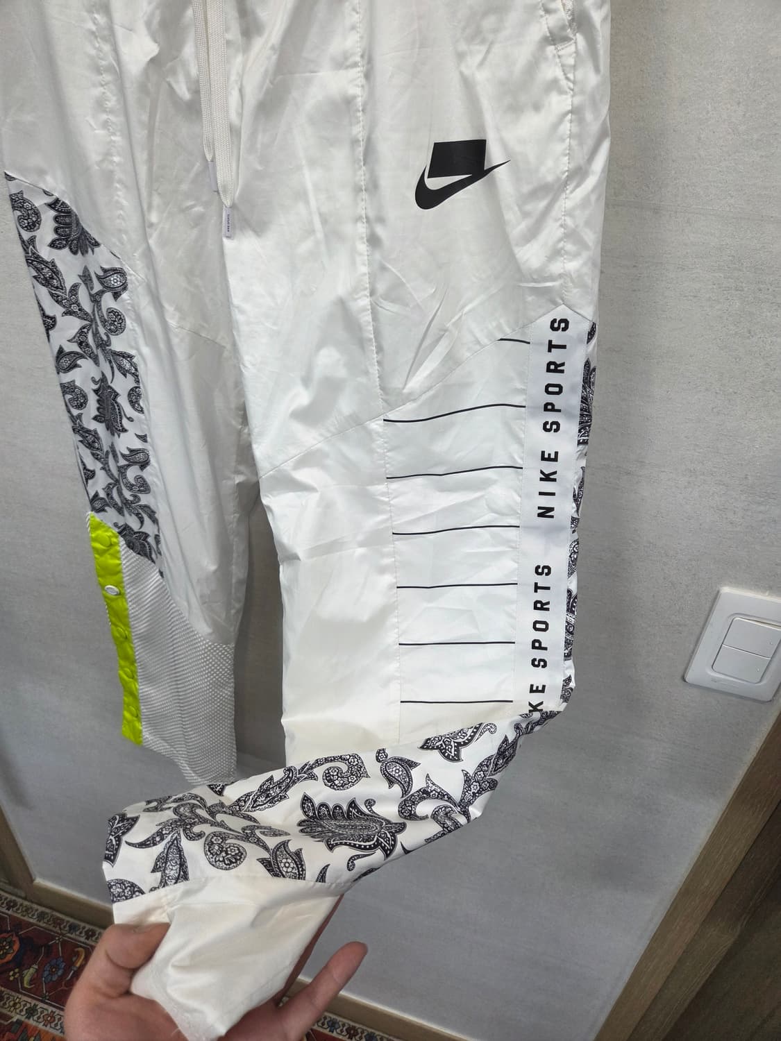 나이키 반다나 페이즐리 사이드버튼 믹스드 우븐 트랙팬츠 L 상품이미지7