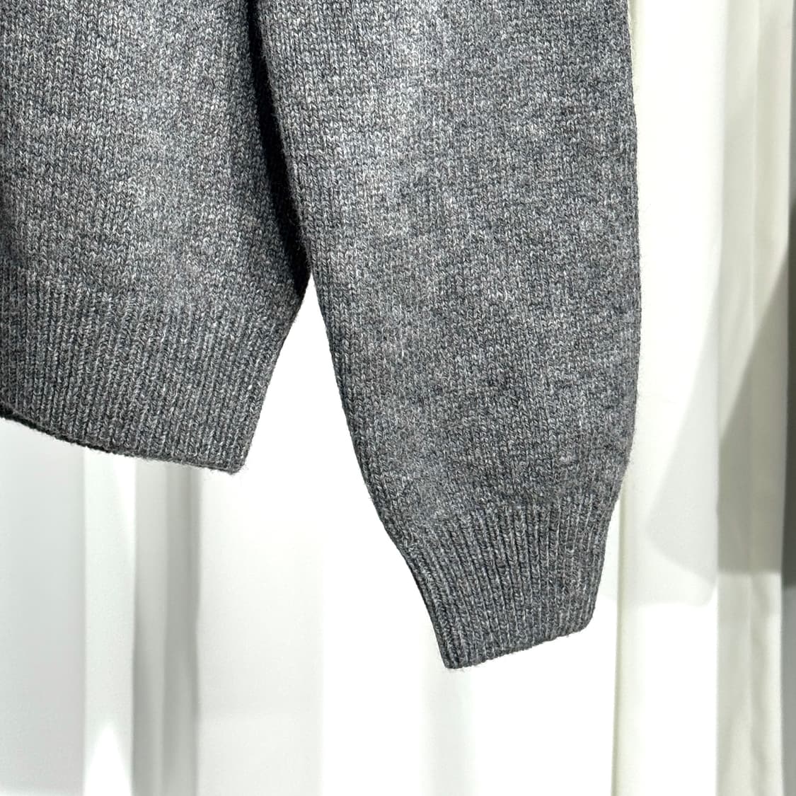 (L) 셀린느 트리옹프 울 크루넥 스웨터 니트 상품이미지5