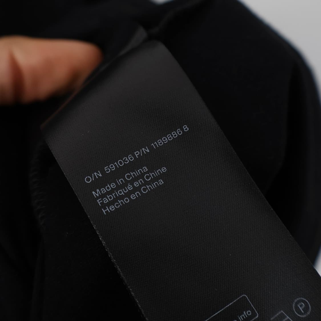 66/COS 코스 게더드 오프 더 숄더 탑 상품이미지9