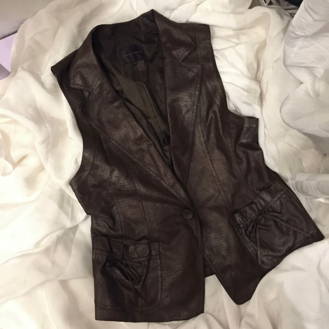 Olivia Lauren 모리걸 로걀 브라운 레더 리본 vest 상품이미지1