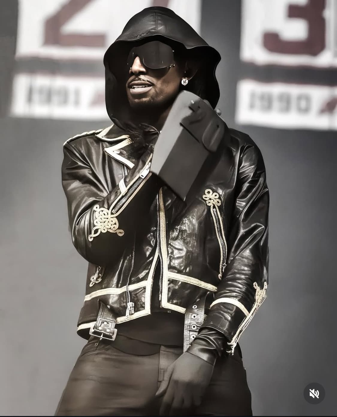 생로랑 레더자켓 카티 착용 상품이미지1