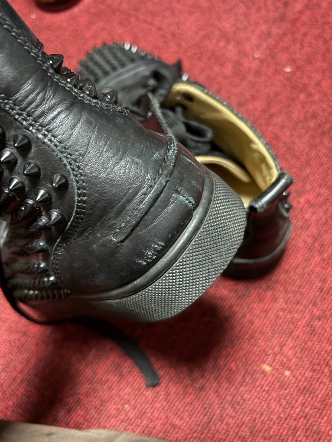 루부탱 스터드 하이탑 상품이미지3