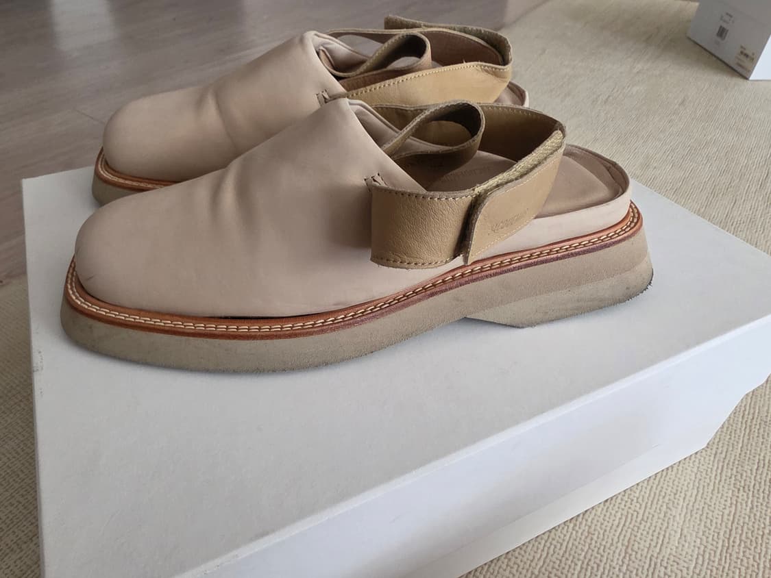 자크뮈스 뮐 다크베이지 42사이즈 판매합니다 상품이미지3