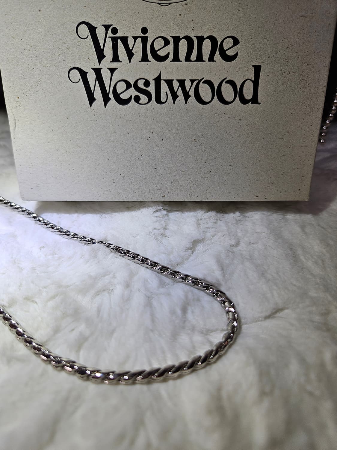 비비안웨스트우드 사랑니 치야 펜던트 목걸이 상품이미지4