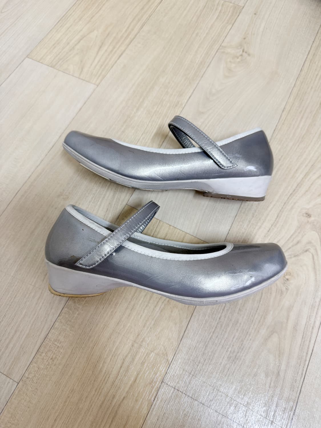 yonex 요넥스 메리제인 실버 230 상품이미지3