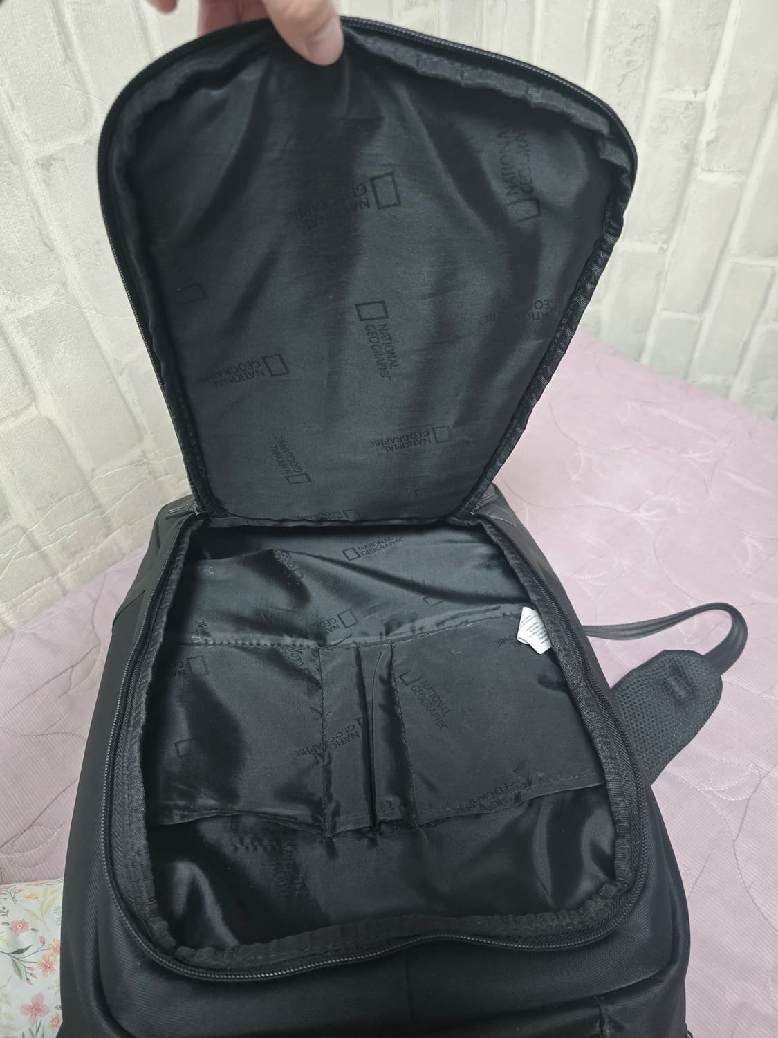 내셔널지오그래픽 오리지날 스퀘어백팩  상품이미지5