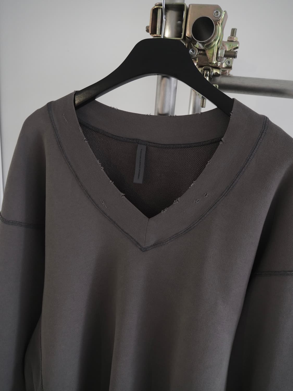 KAZUYUKI KUMAGAI damage sweat shirt 상품이미지2