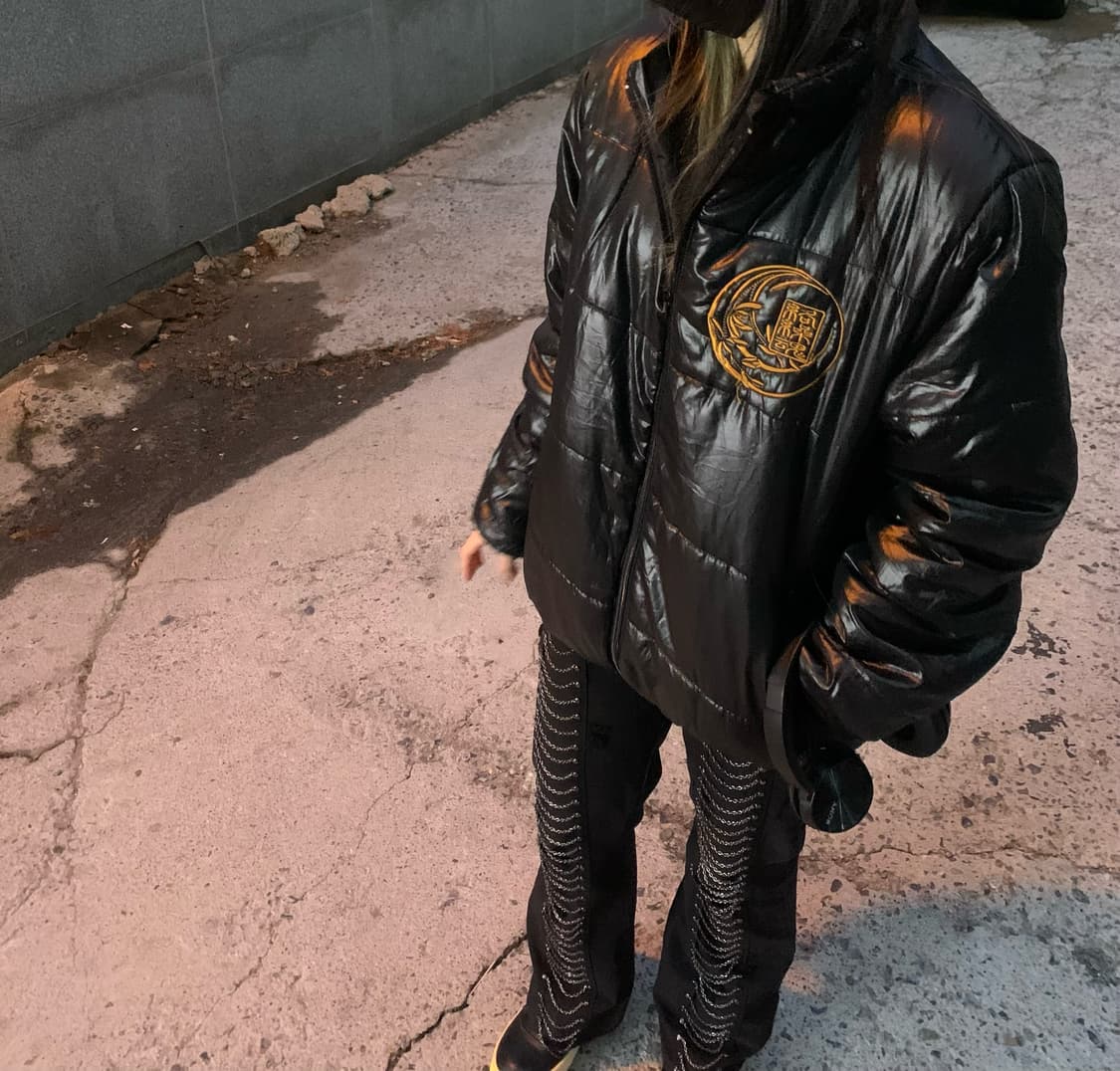 카라쿠리 타마시 오리엔탈 용 자수 패딩 상품이미지1