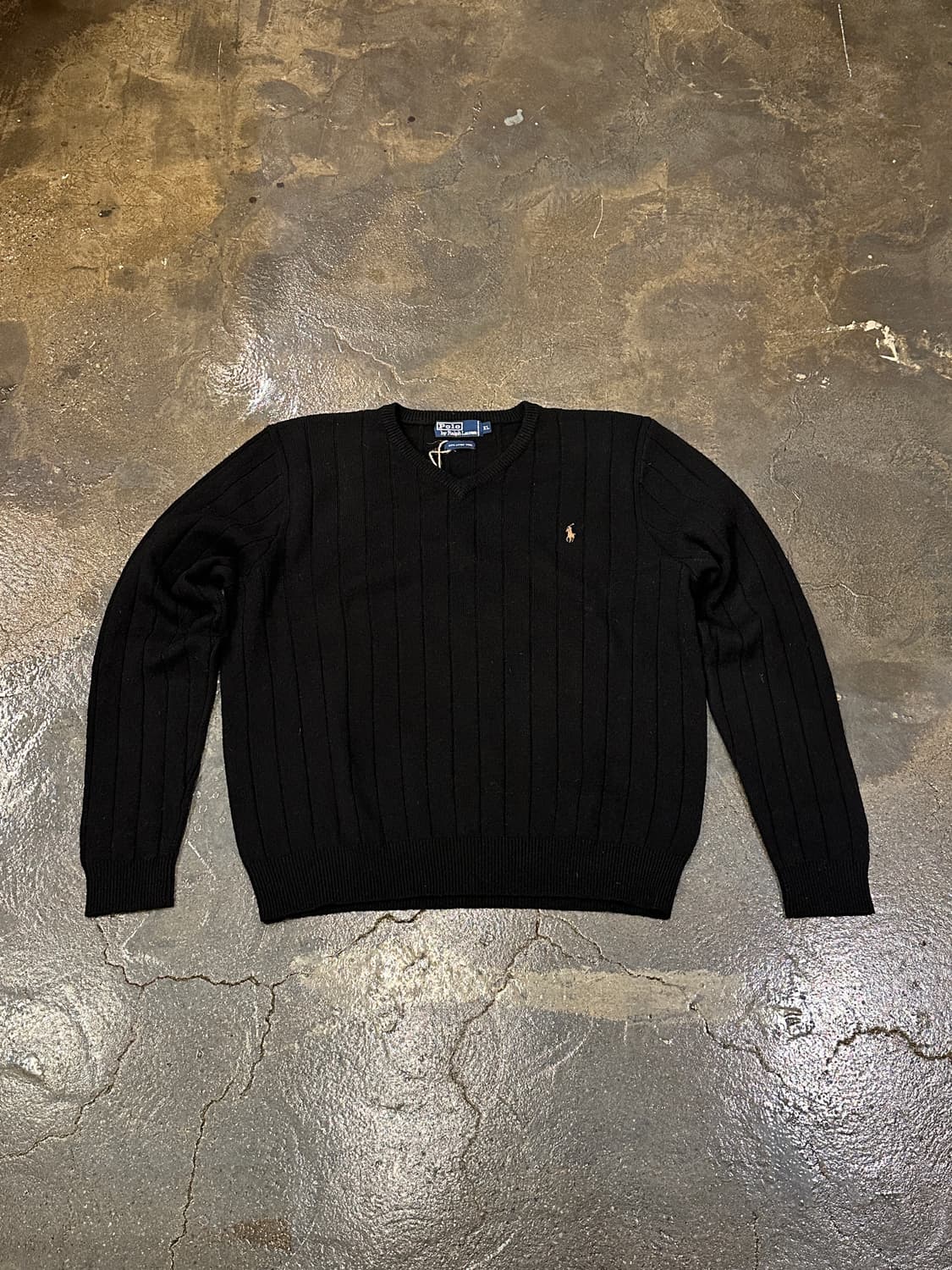 폴로 블랙 브이넥 니트 XL 상품이미지1