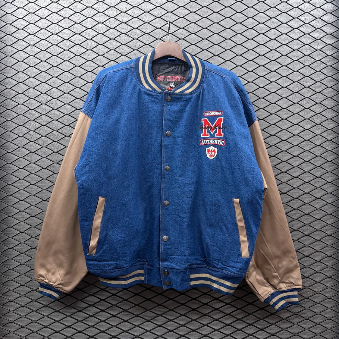 클래식 애슬레틱 데님 바시티 자켓 미키 패치 디테일 블루 상품이미지2