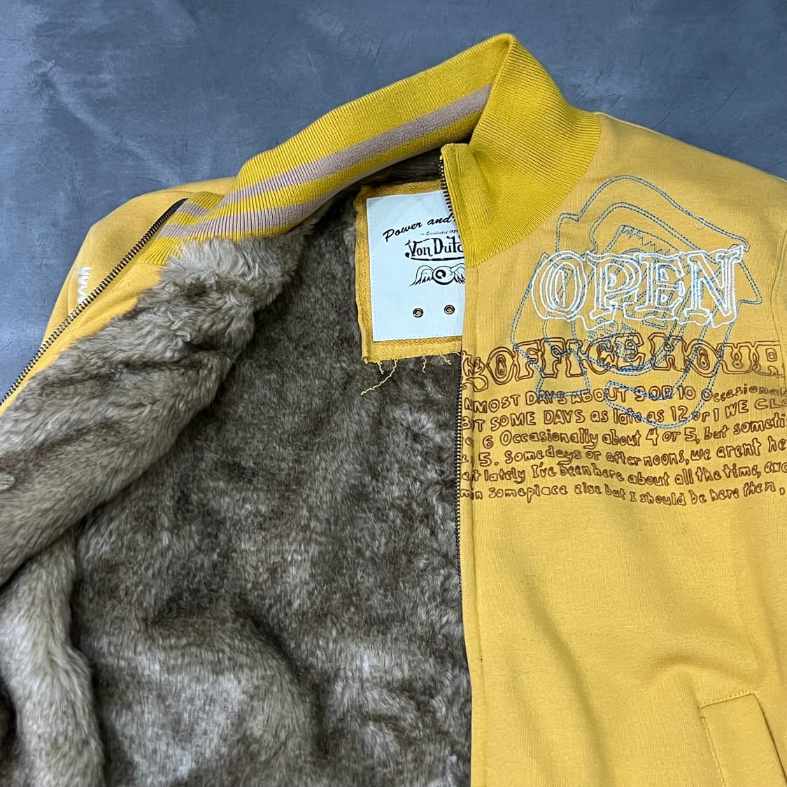 본더치 자수 레터링 퍼 자켓 y15400 상품이미지4