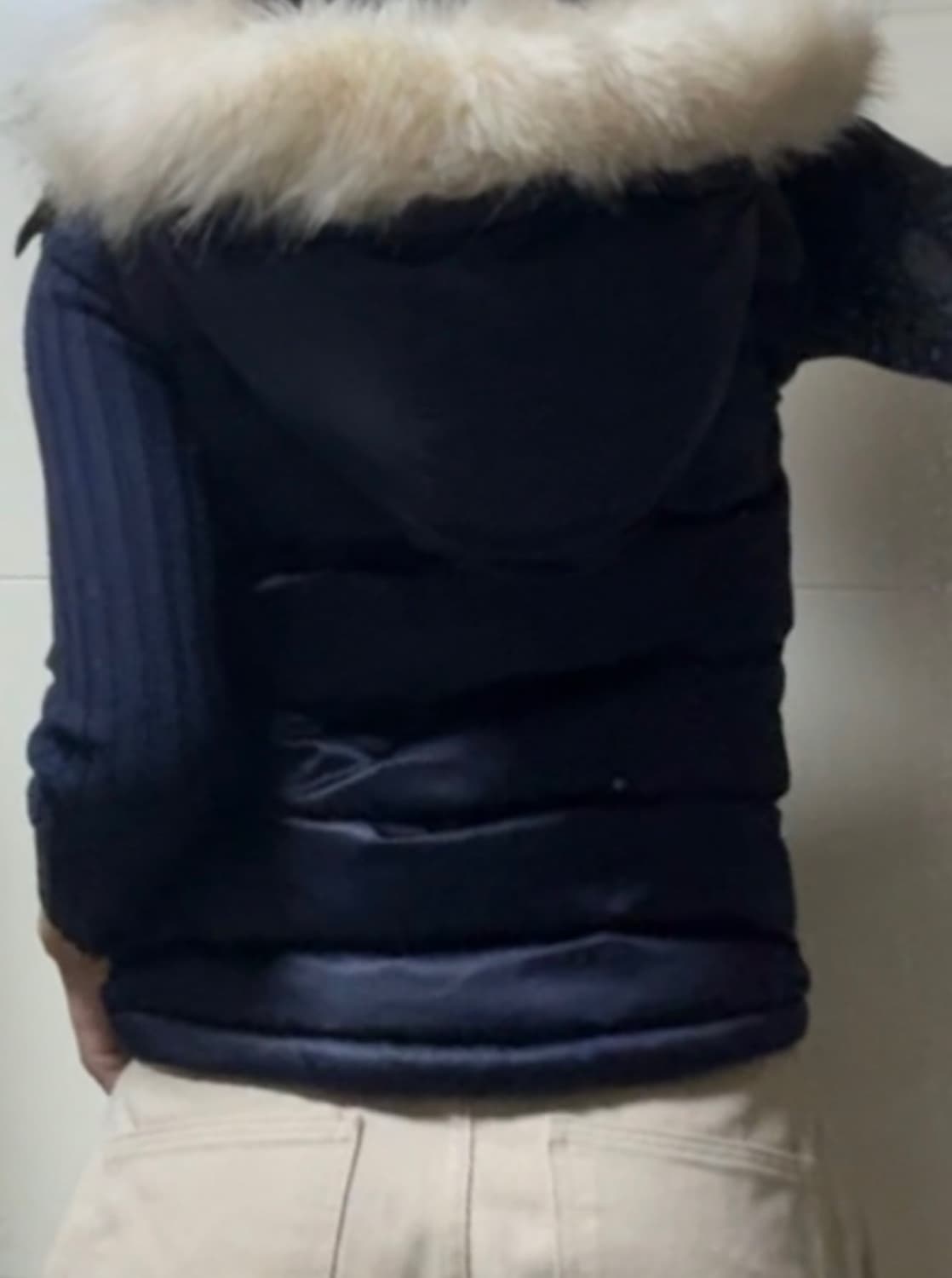 아디다스 퍼 패딩조끼 (퍼 탈부착) 네이비 상품이미지2