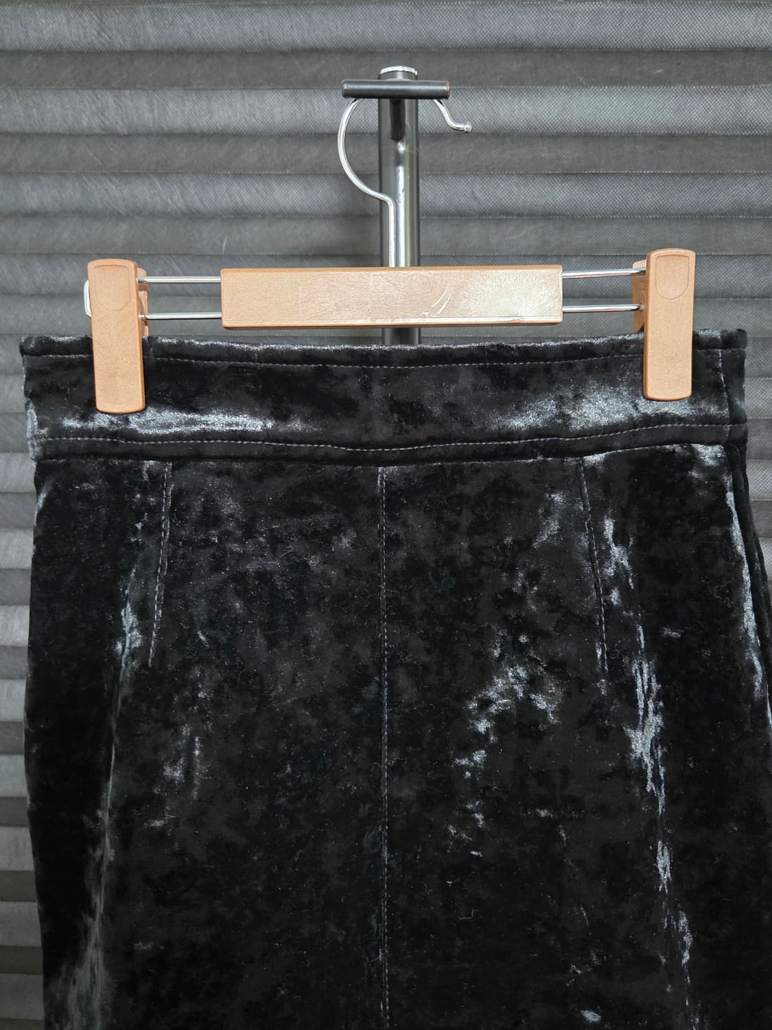 [산드로] 벨벳 A라인 미니 스커트 | 00186 상품이미지4