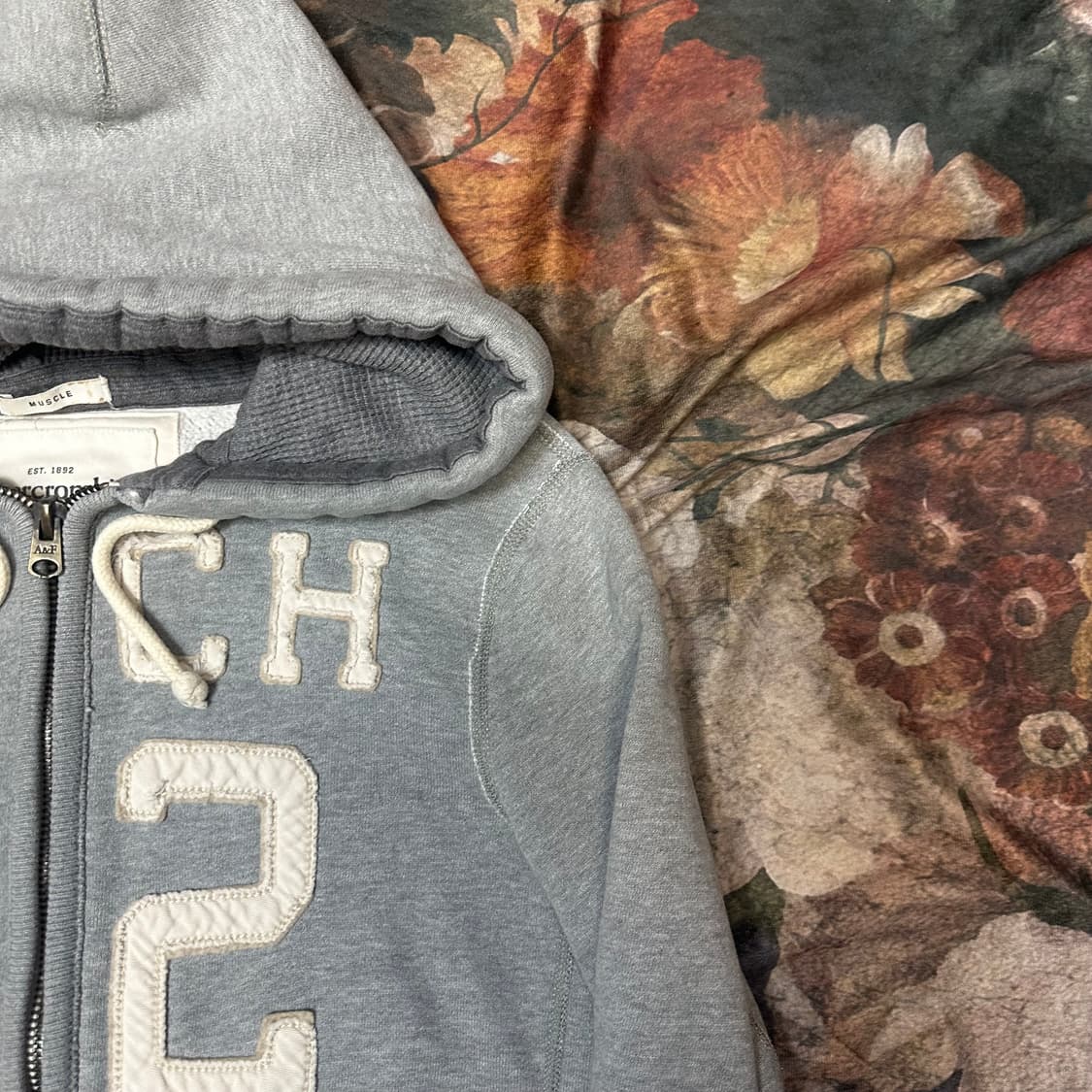 아베크롬비 빈티지 타이트핏 그레이후드집업 S 상품이미지2