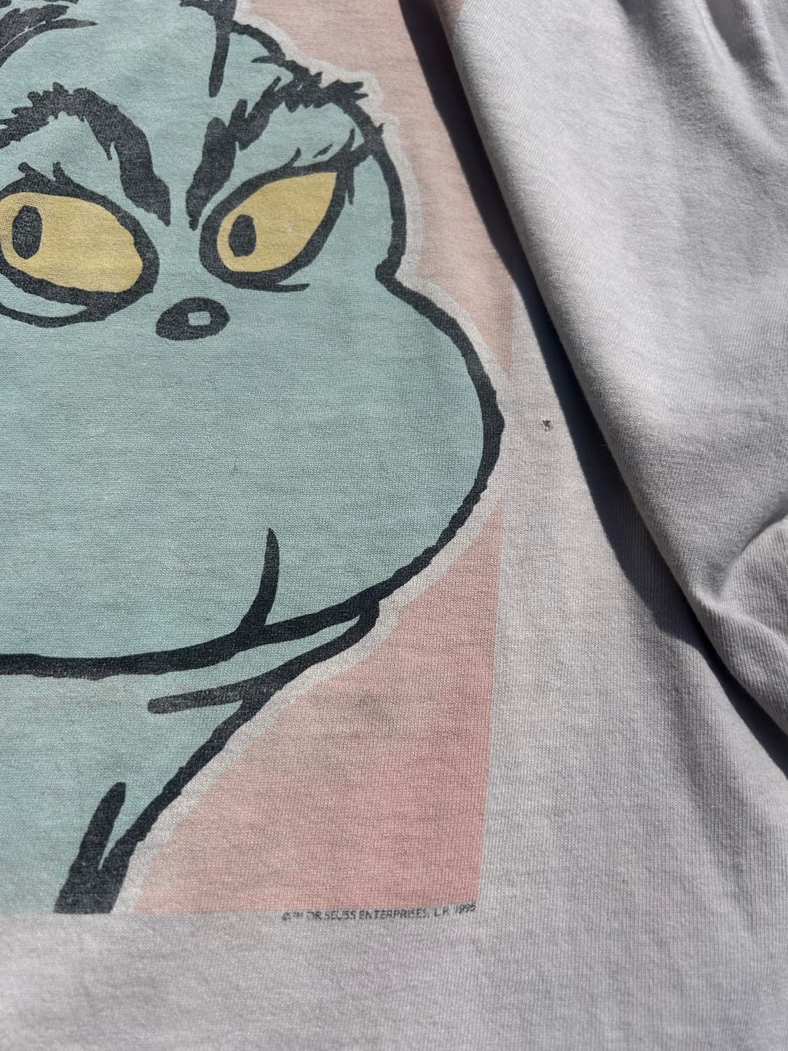 90‘s Dr.Seuss Grinch Tee 상품이미지3